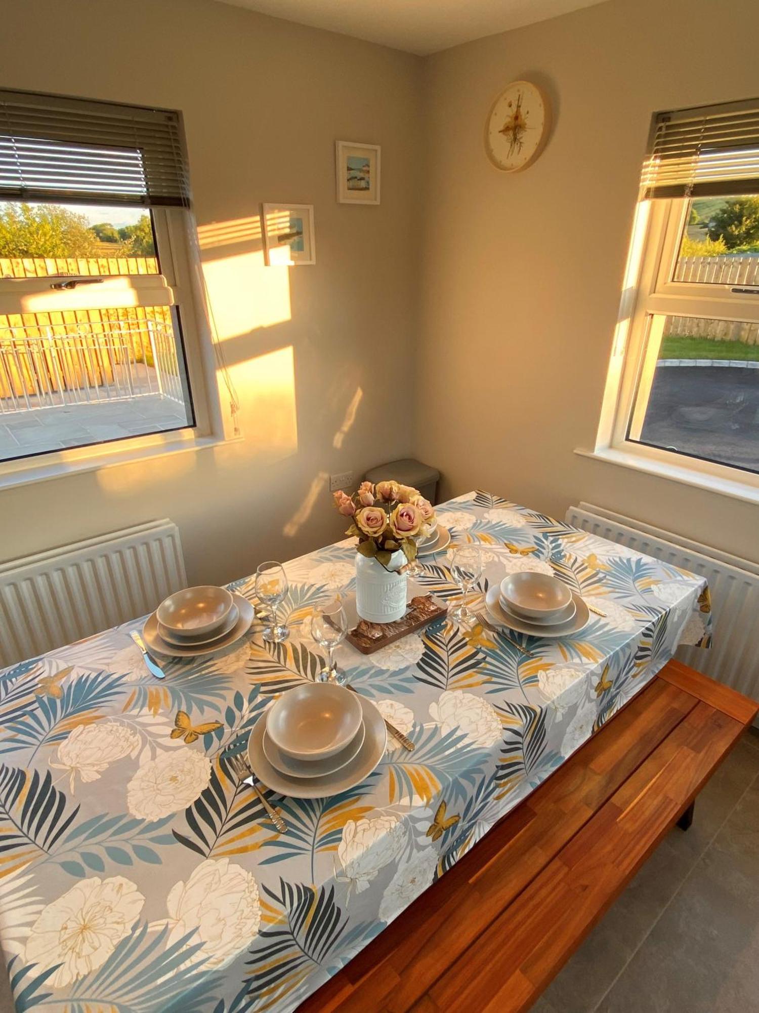 The Gate Lodge At Dunnanew - 4 Star- Sleeps 5 Seaforde 외부 사진